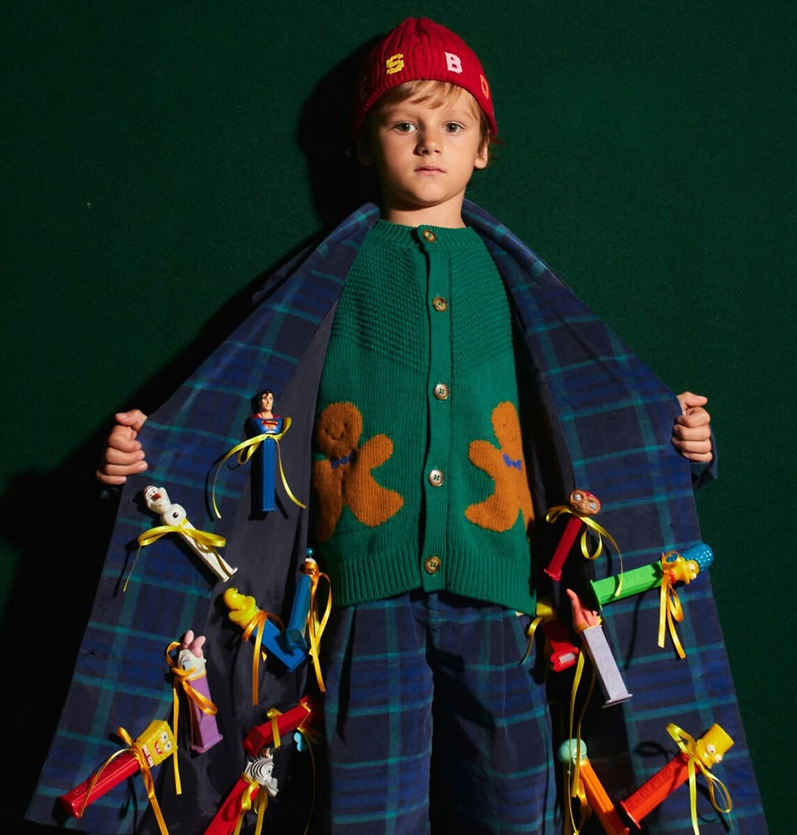 Monnalisa hüllt kleine Mädchen in Eleganz